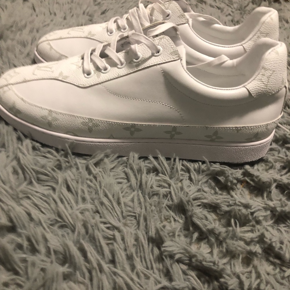 New never worn Louis Vittons - Picture 2 of 5
